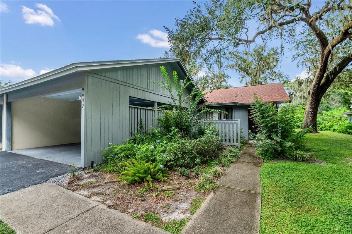 BLUFFS CHRISTINA 01 - Residential Lease