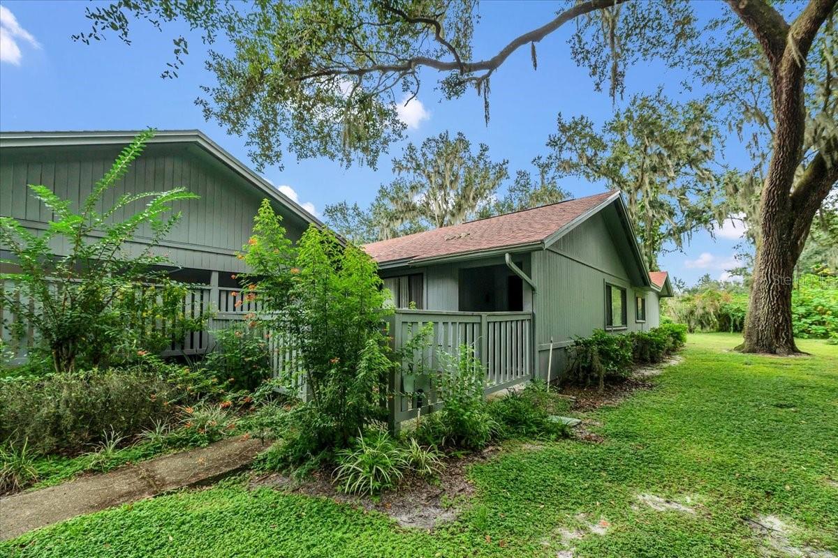 BLUFFS CHRISTINA 01 - Residential Lease