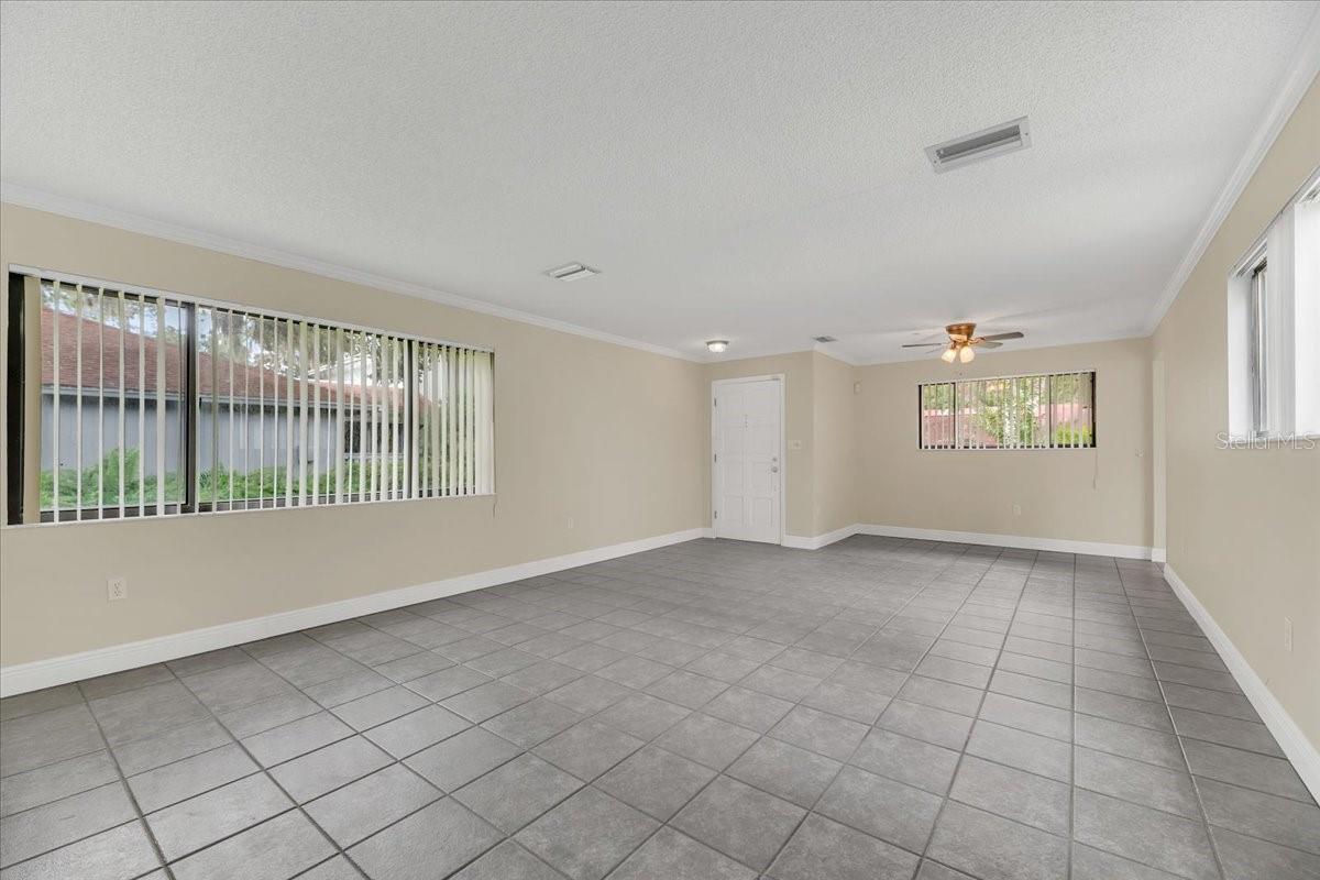 BLUFFS CHRISTINA 01 - Residential Lease