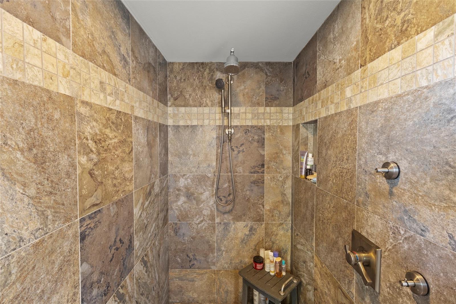 PRESTANCIA - Residential