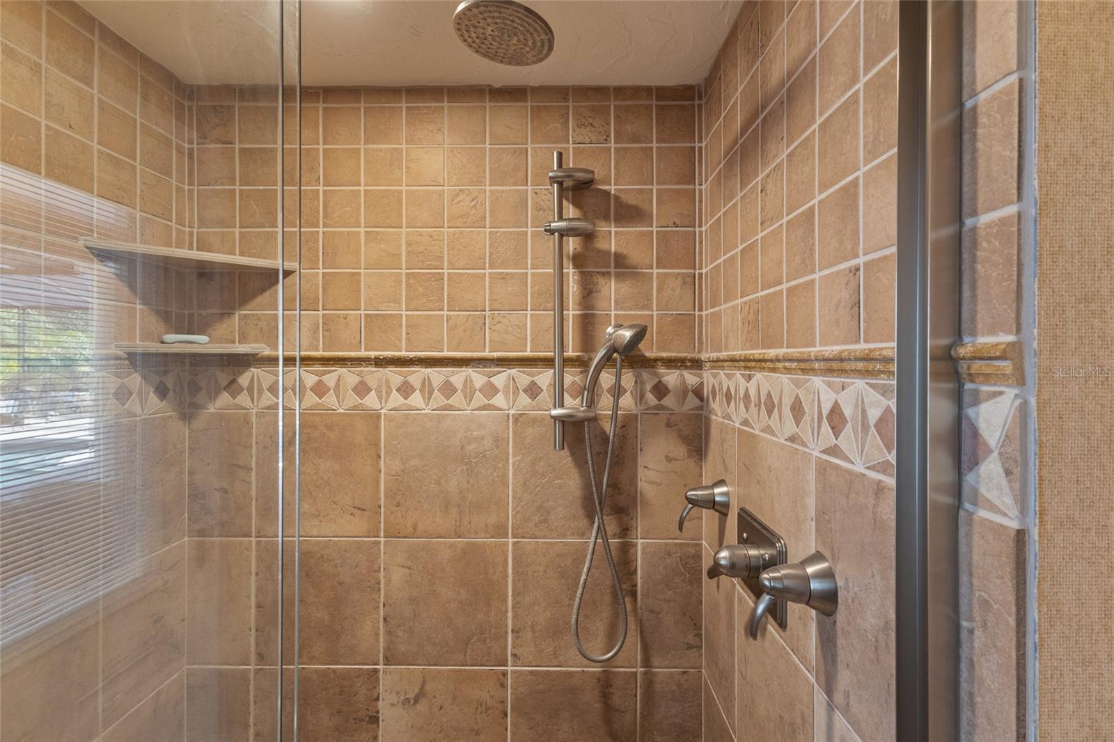 PRESTANCIA - Residential