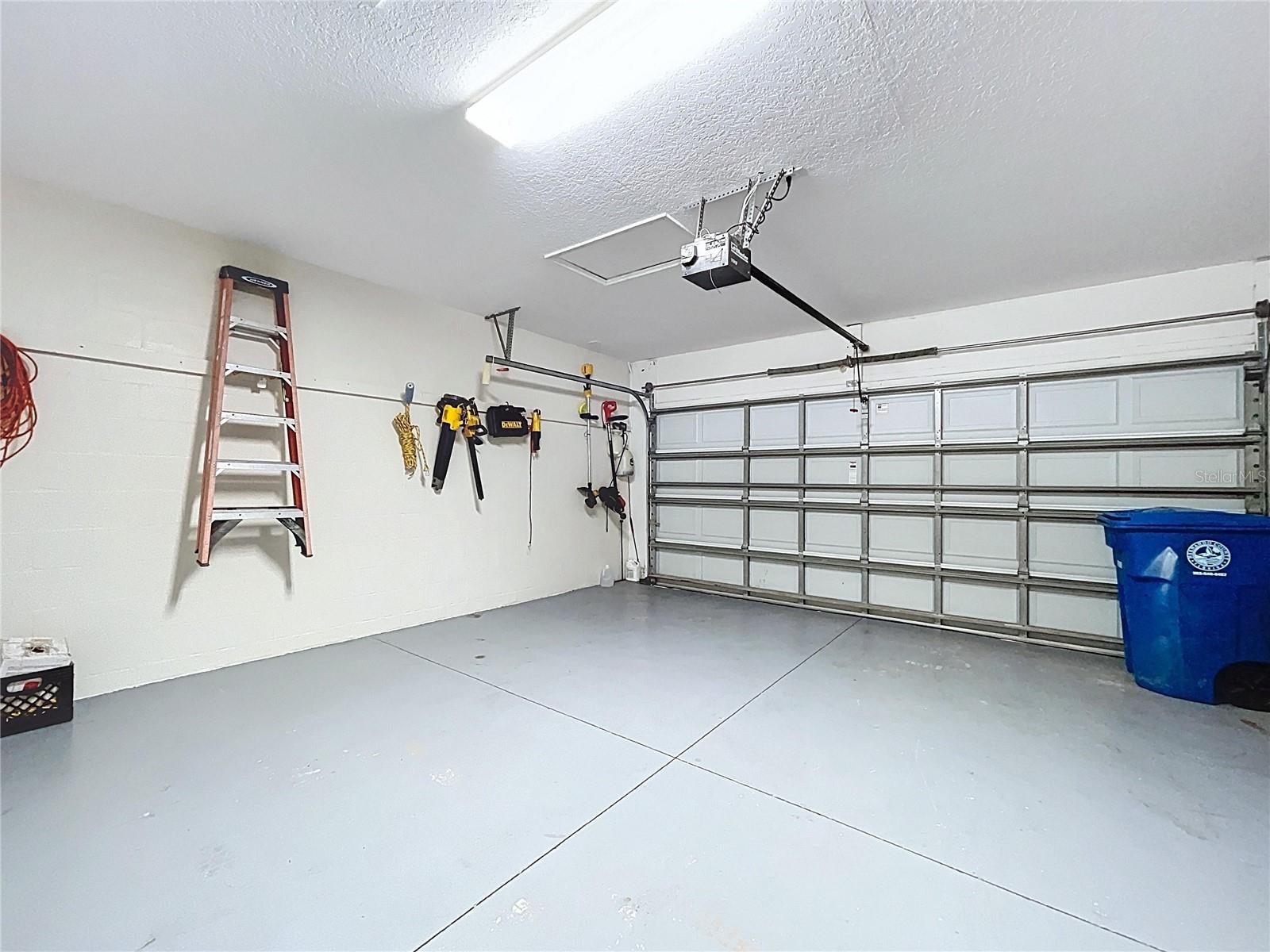 HERNANDO OAKS PH 2 - Residential