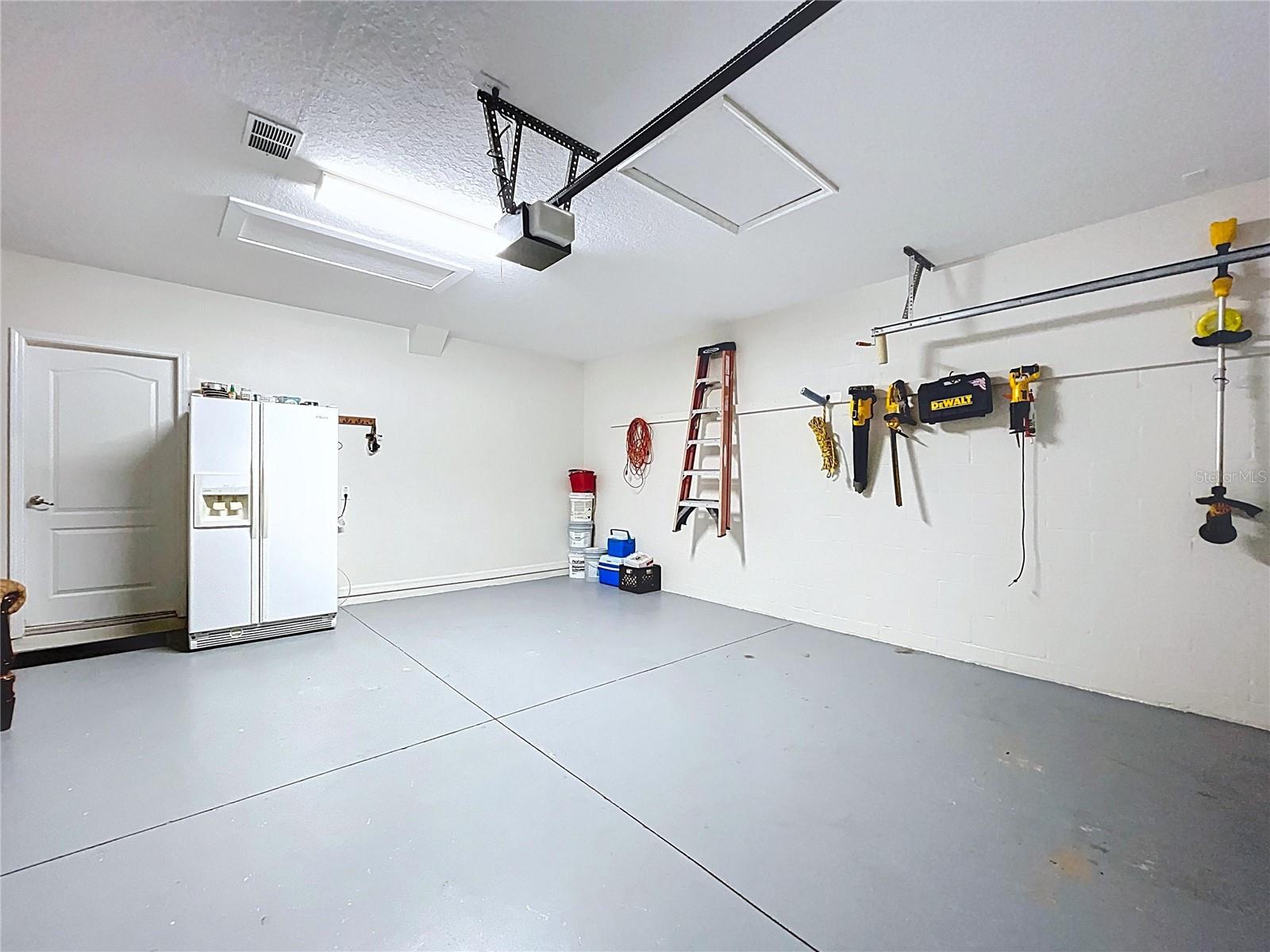 HERNANDO OAKS PH 2 - Residential