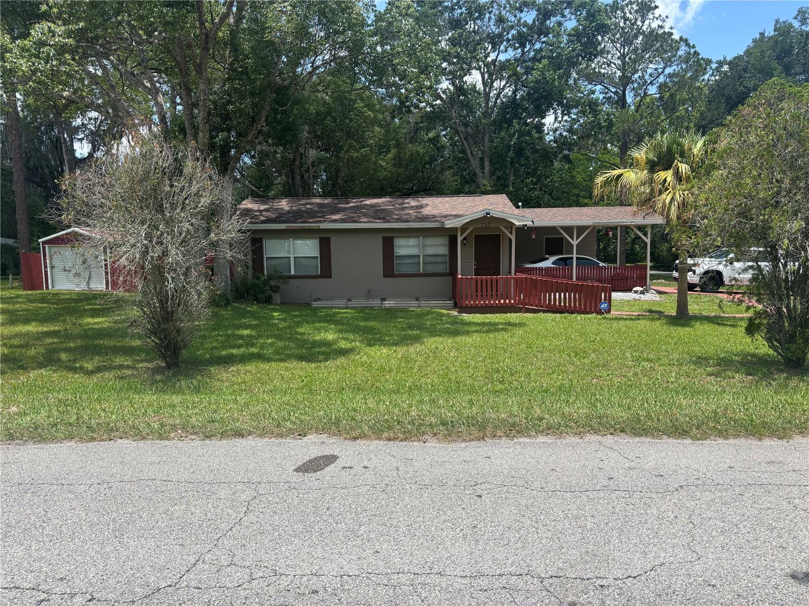 717 WHITEWAY DRIVE