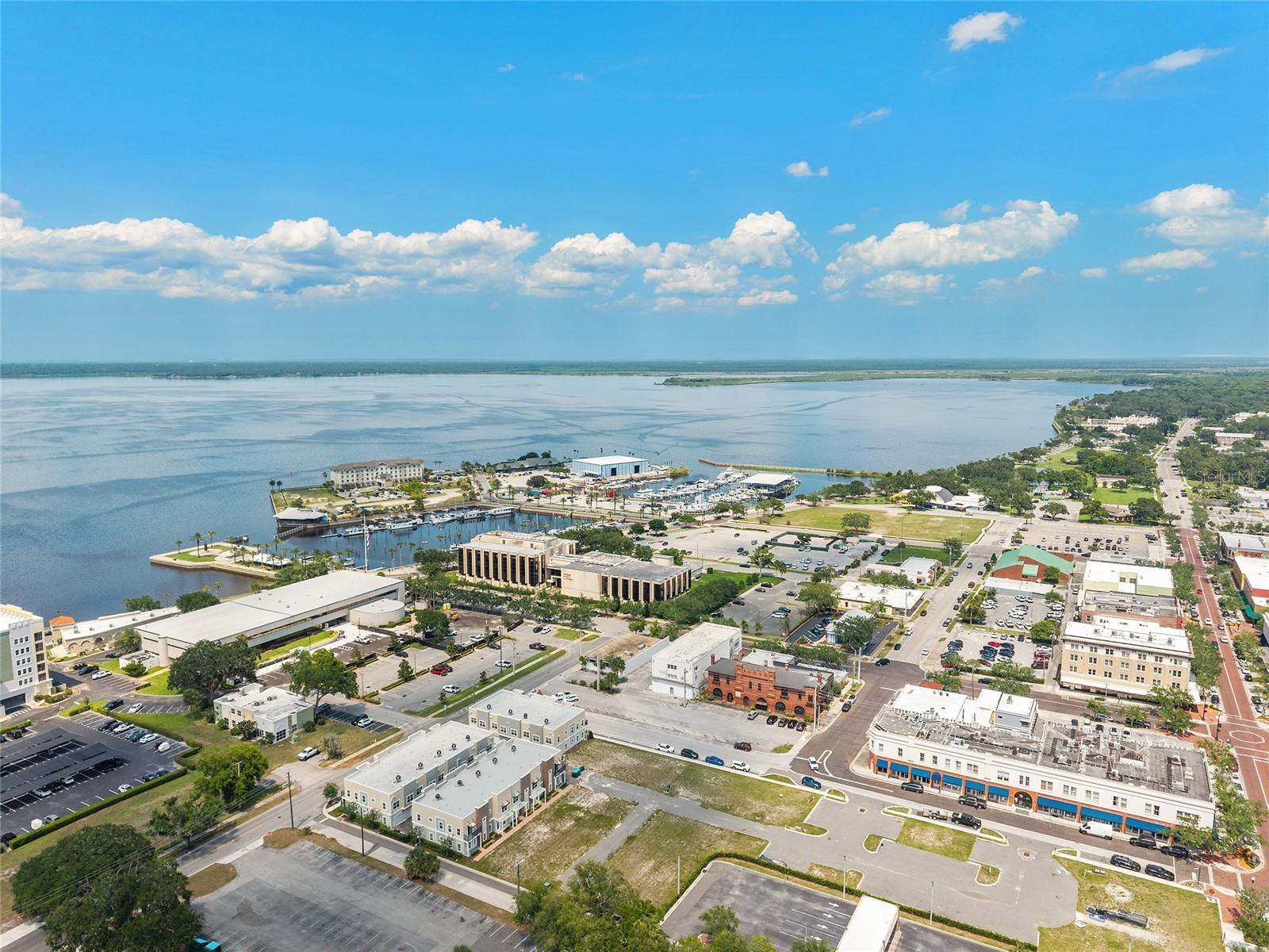 FULTON PARK - Residential