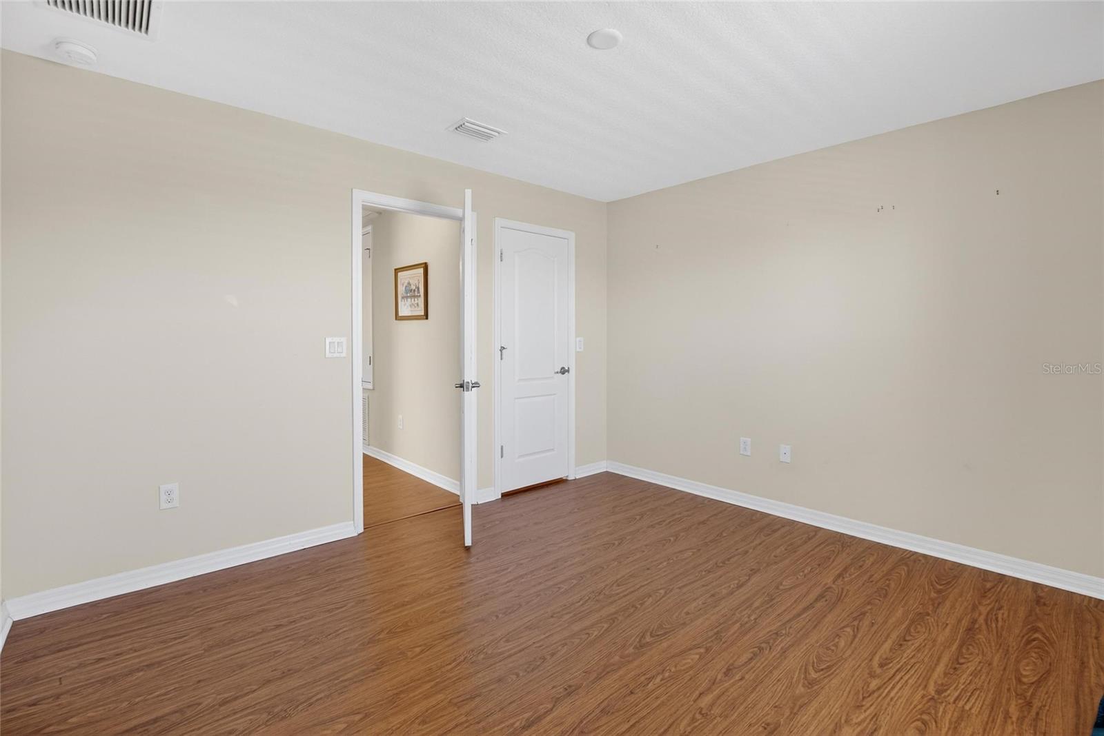 SOUTH FORK - Residential