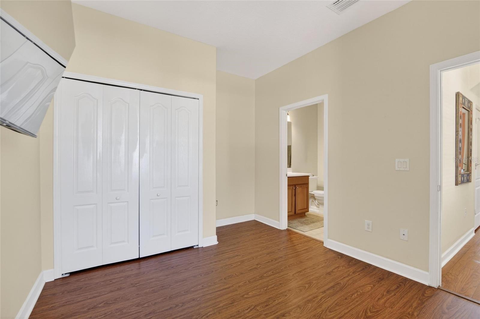 SOUTH FORK - Residential