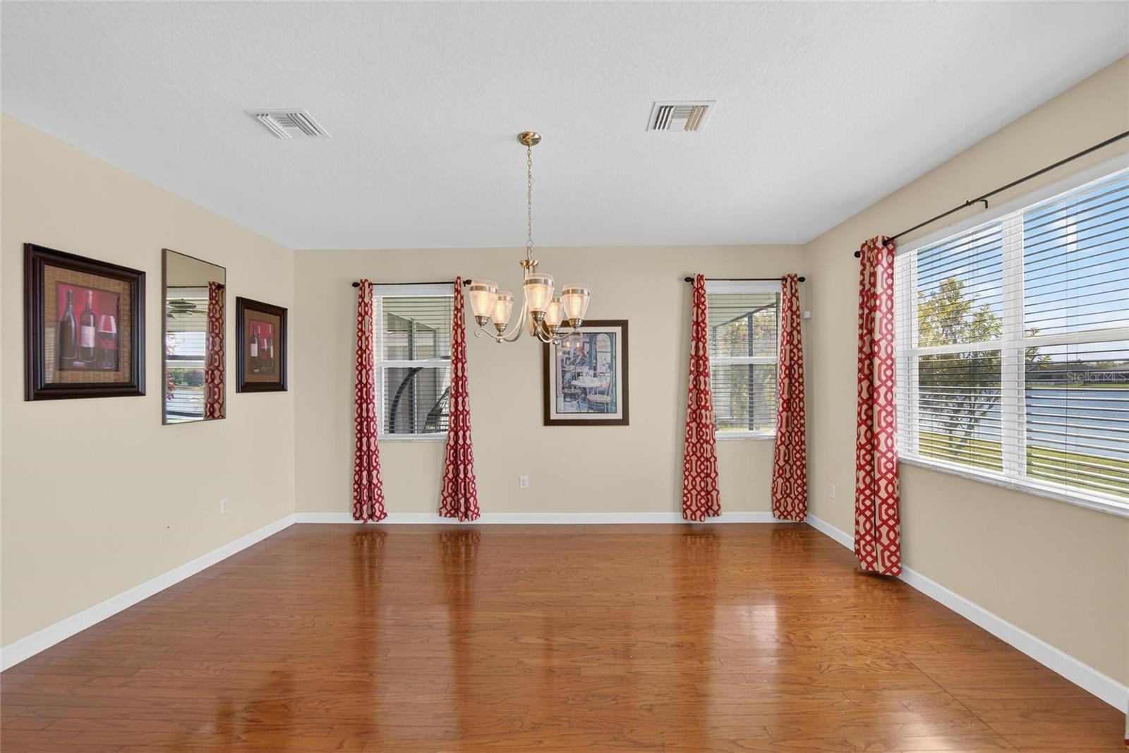 SOUTH FORK - Residential