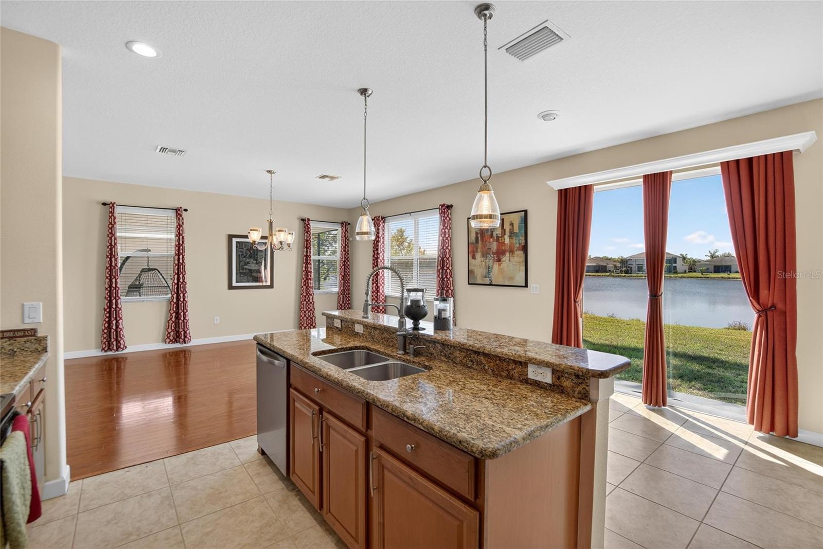 SOUTH FORK - Residential