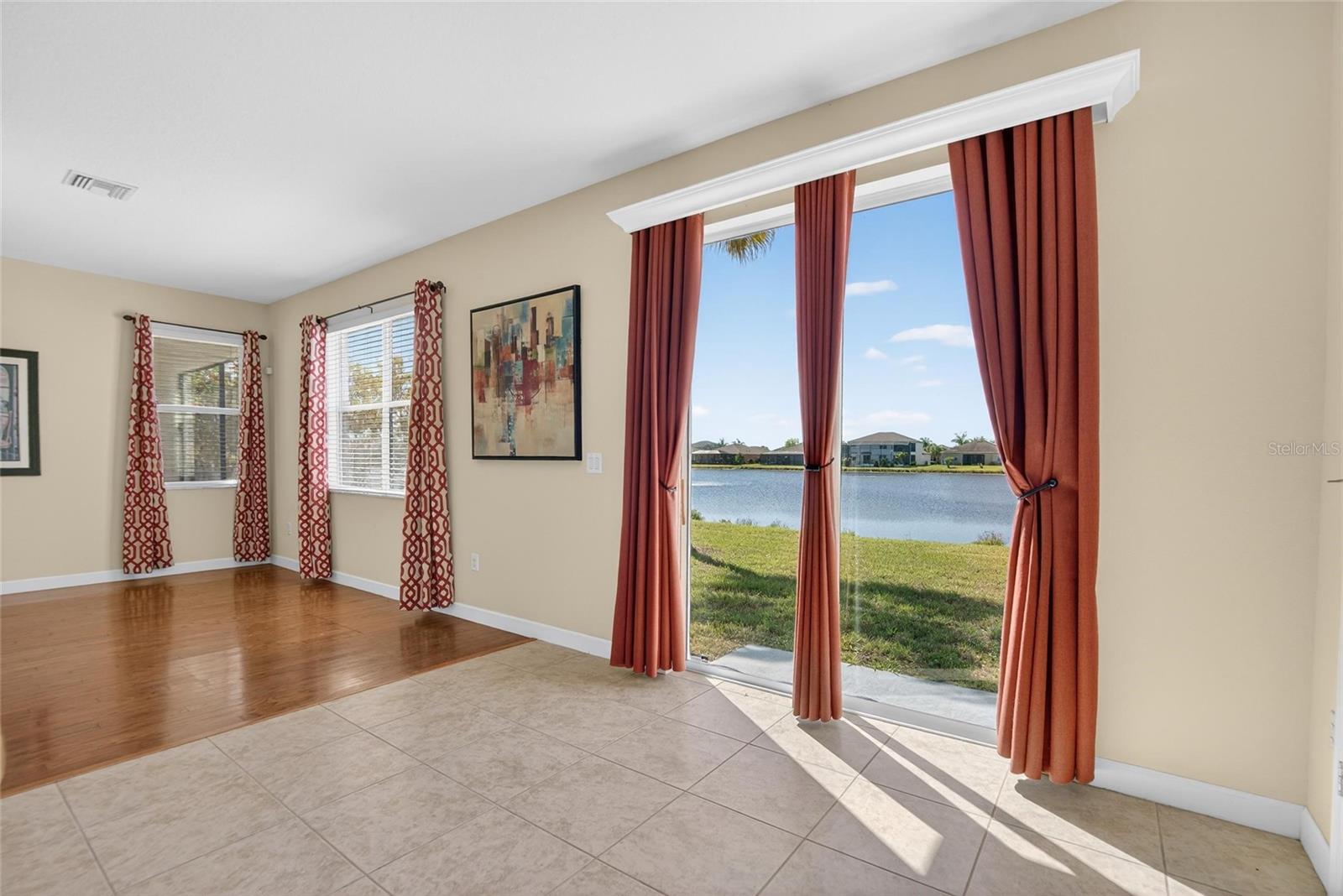 SOUTH FORK - Residential