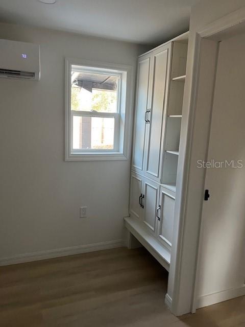 LAKEVIEW PARK - Residential