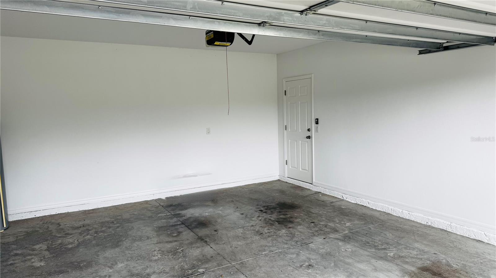 WATERFORD ESTATES - Residential Lease