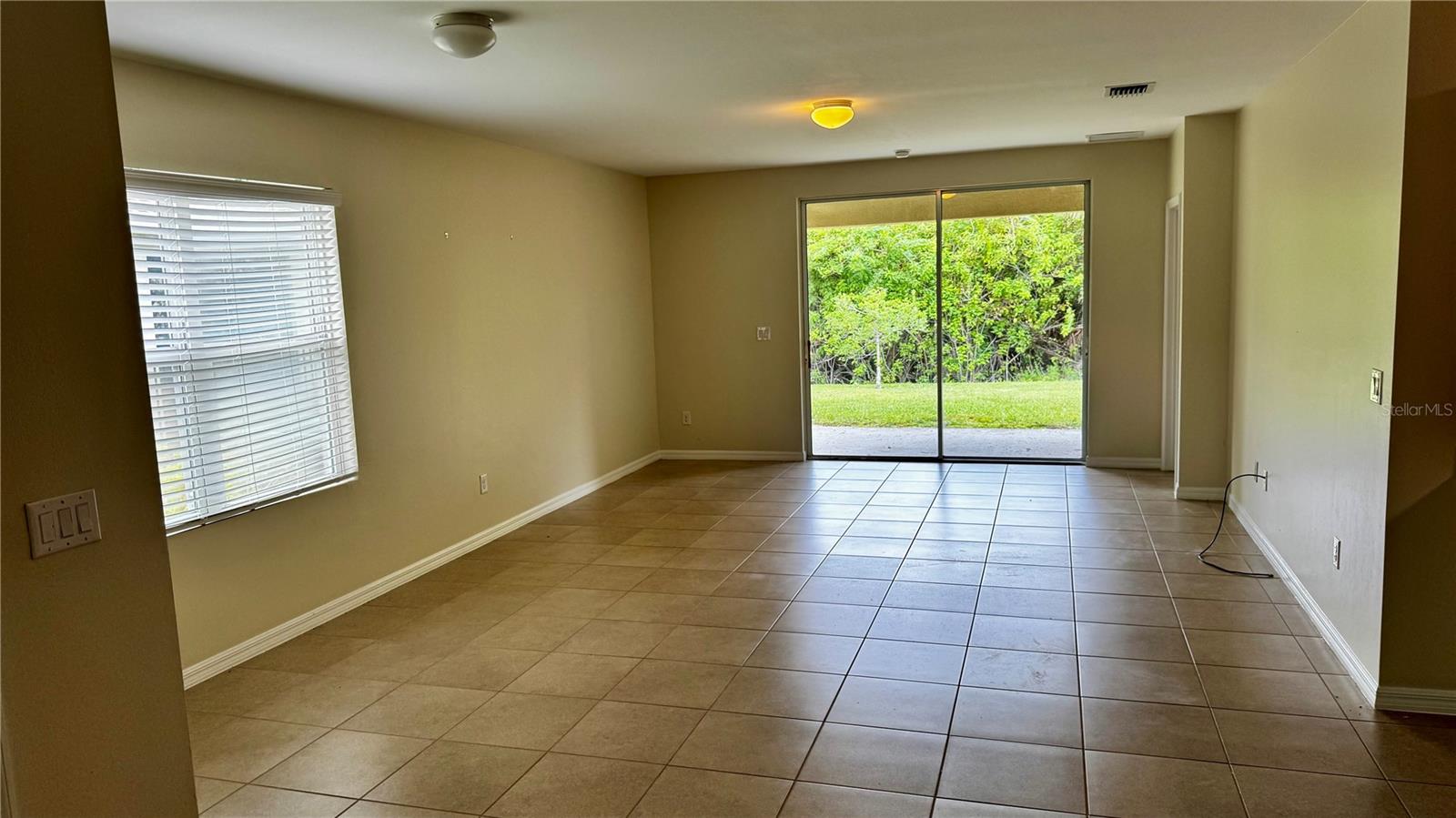 WATERFORD ESTATES - Residential Lease