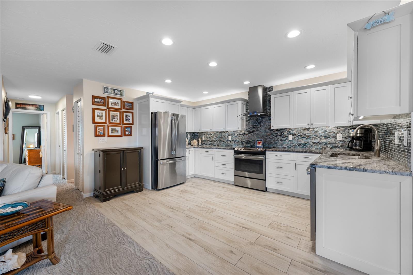 10600 VILLAGE DRIVE 201