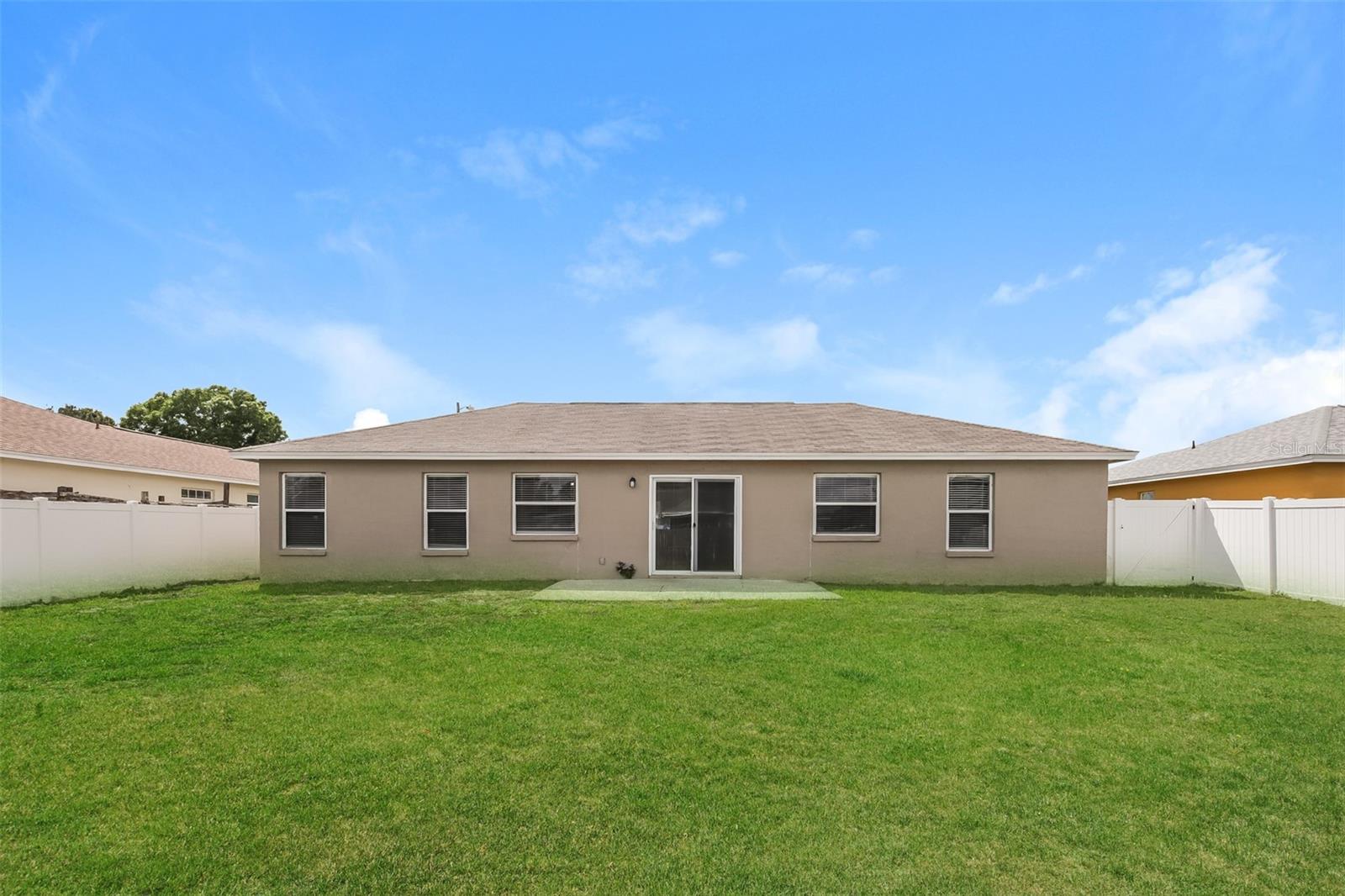 DEVONSHIRE MANOR - Residential