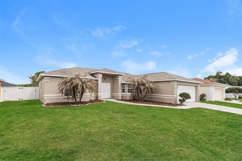 Photo of 8157 Bristol Bay Avenue, Lakeland, FL 33810 (MLS # TB8493341)