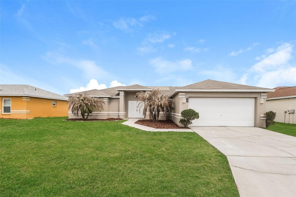 Photo of 8157 Bristol Bay Avenue, Lakeland, FL 33810 (MLS # TB8493341)