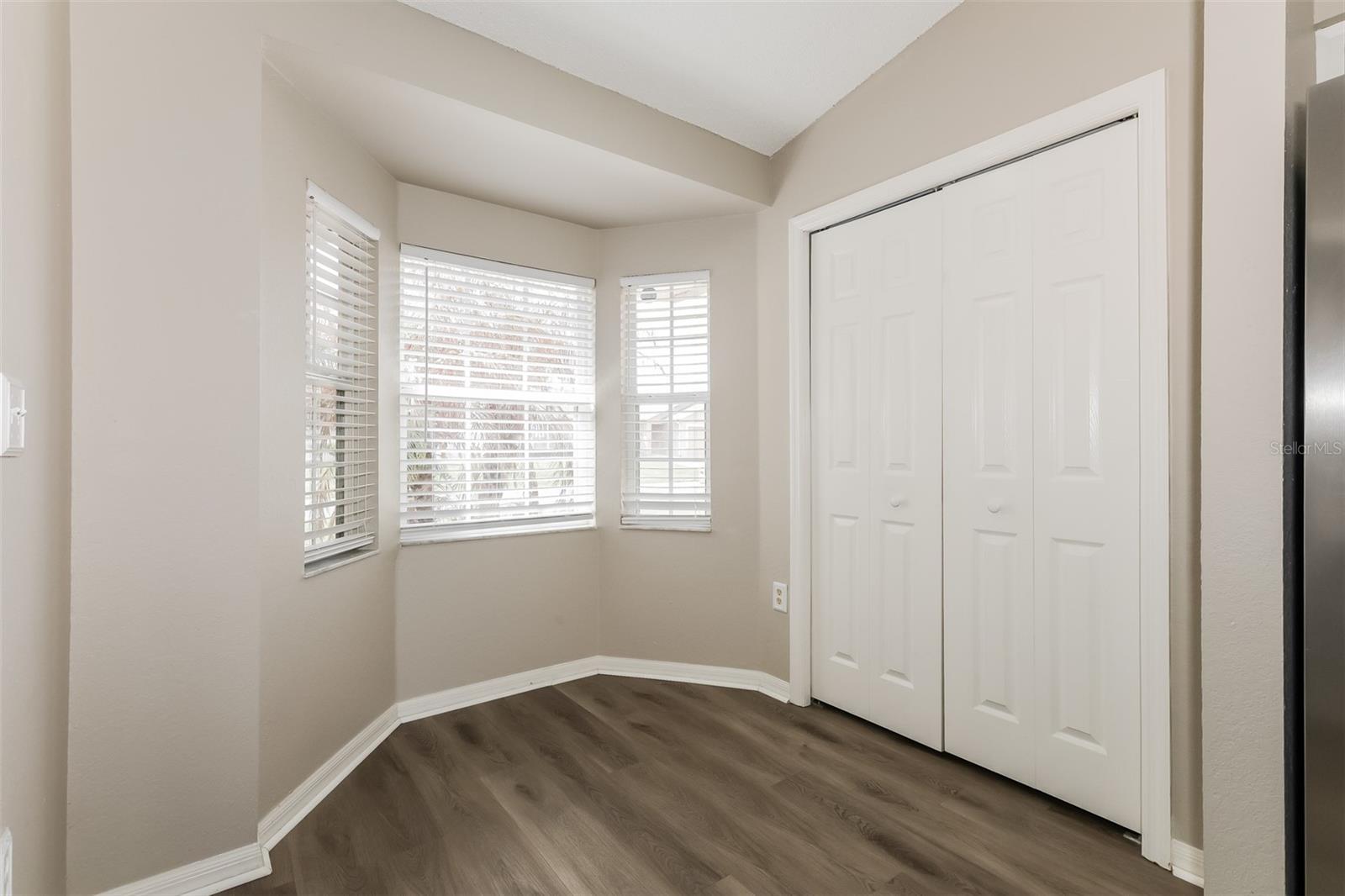 DEVONSHIRE MANOR - Residential