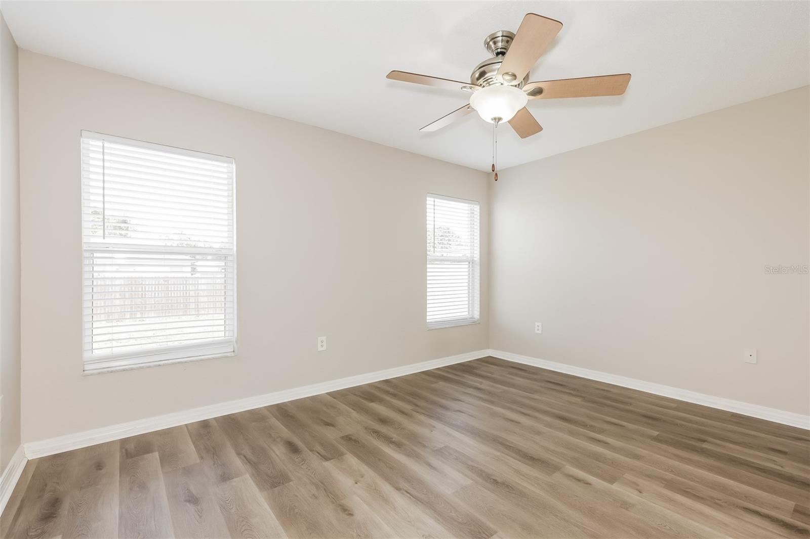 DEVONSHIRE MANOR - Residential