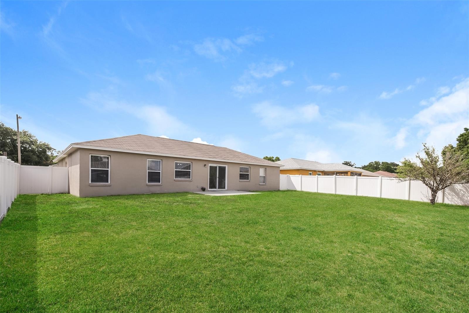 DEVONSHIRE MANOR - Residential