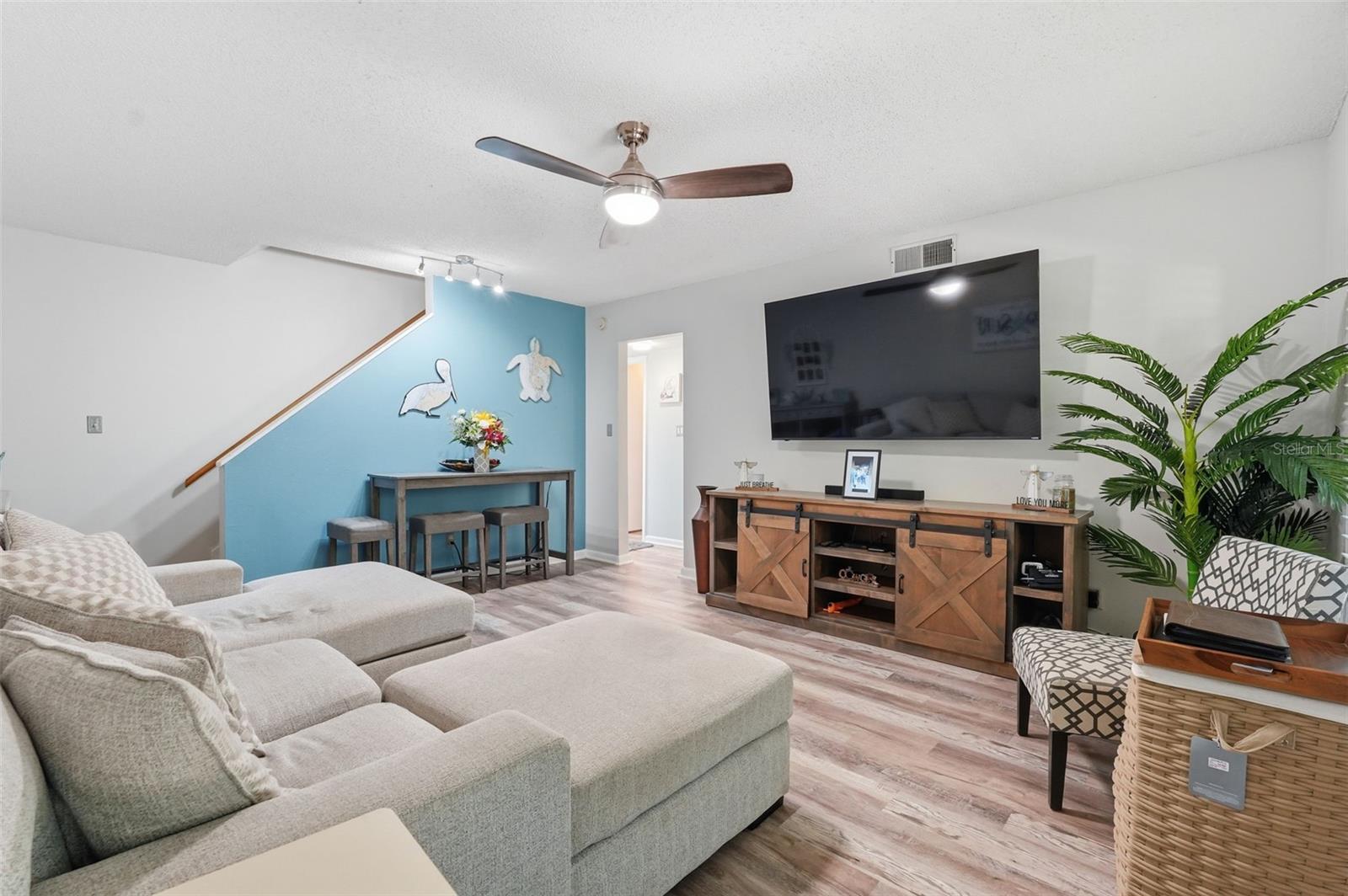 MAGNOLIA SQUARE CONDO INC - Residential