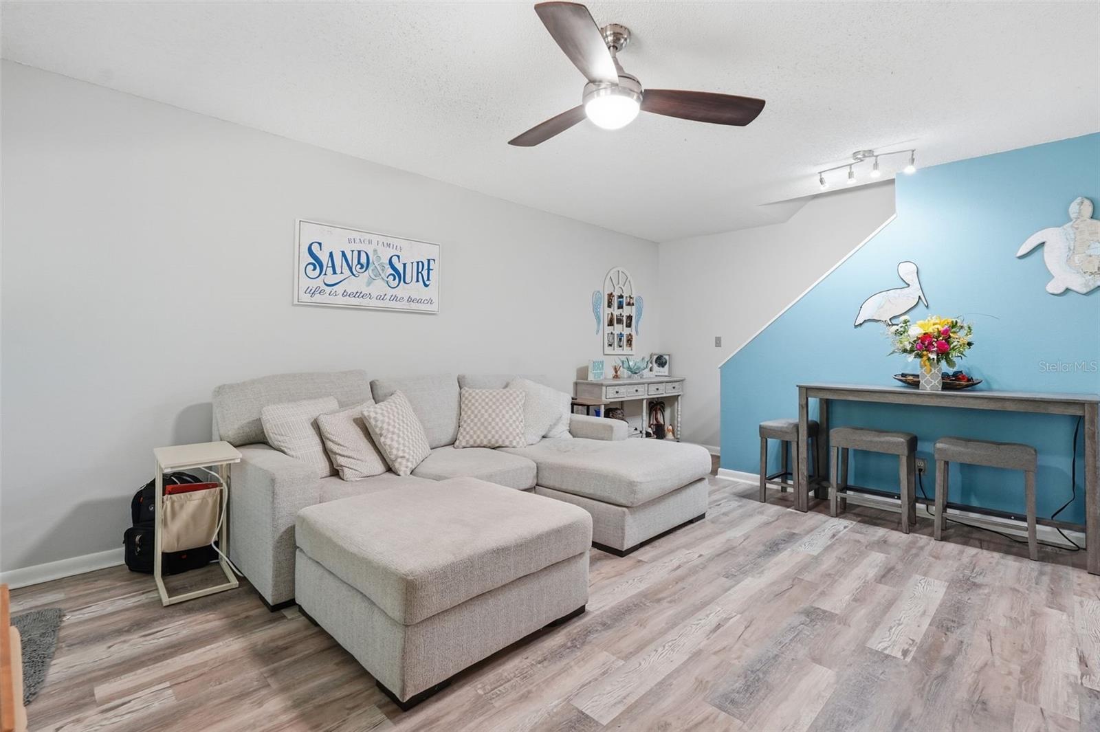 MAGNOLIA SQUARE CONDO INC - Residential