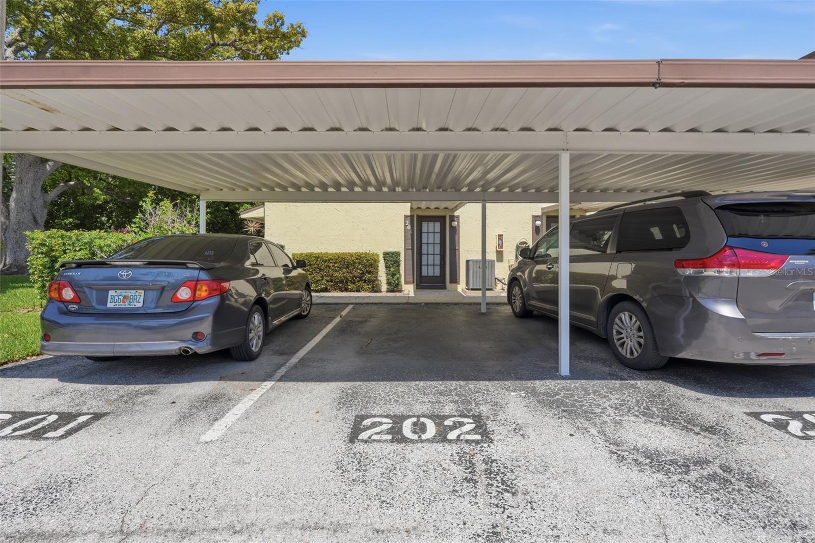 MAGNOLIA SQUARE CONDO INC - Residential