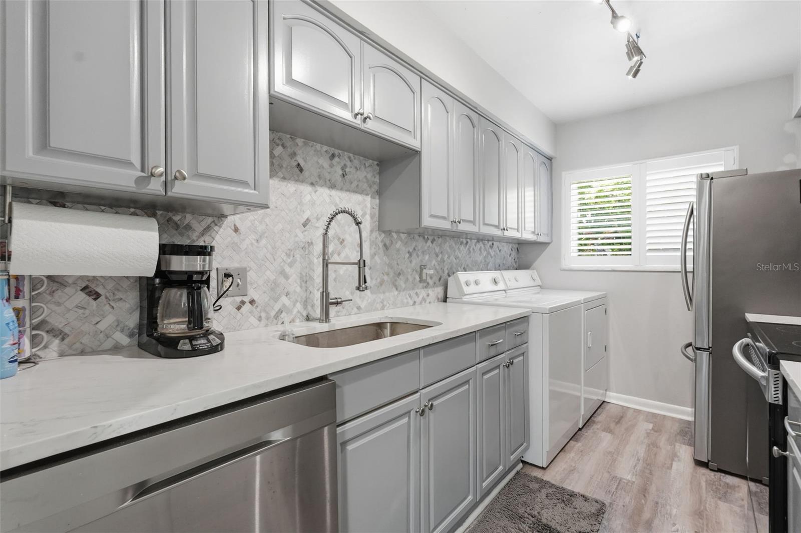 MAGNOLIA SQUARE CONDO INC - Residential