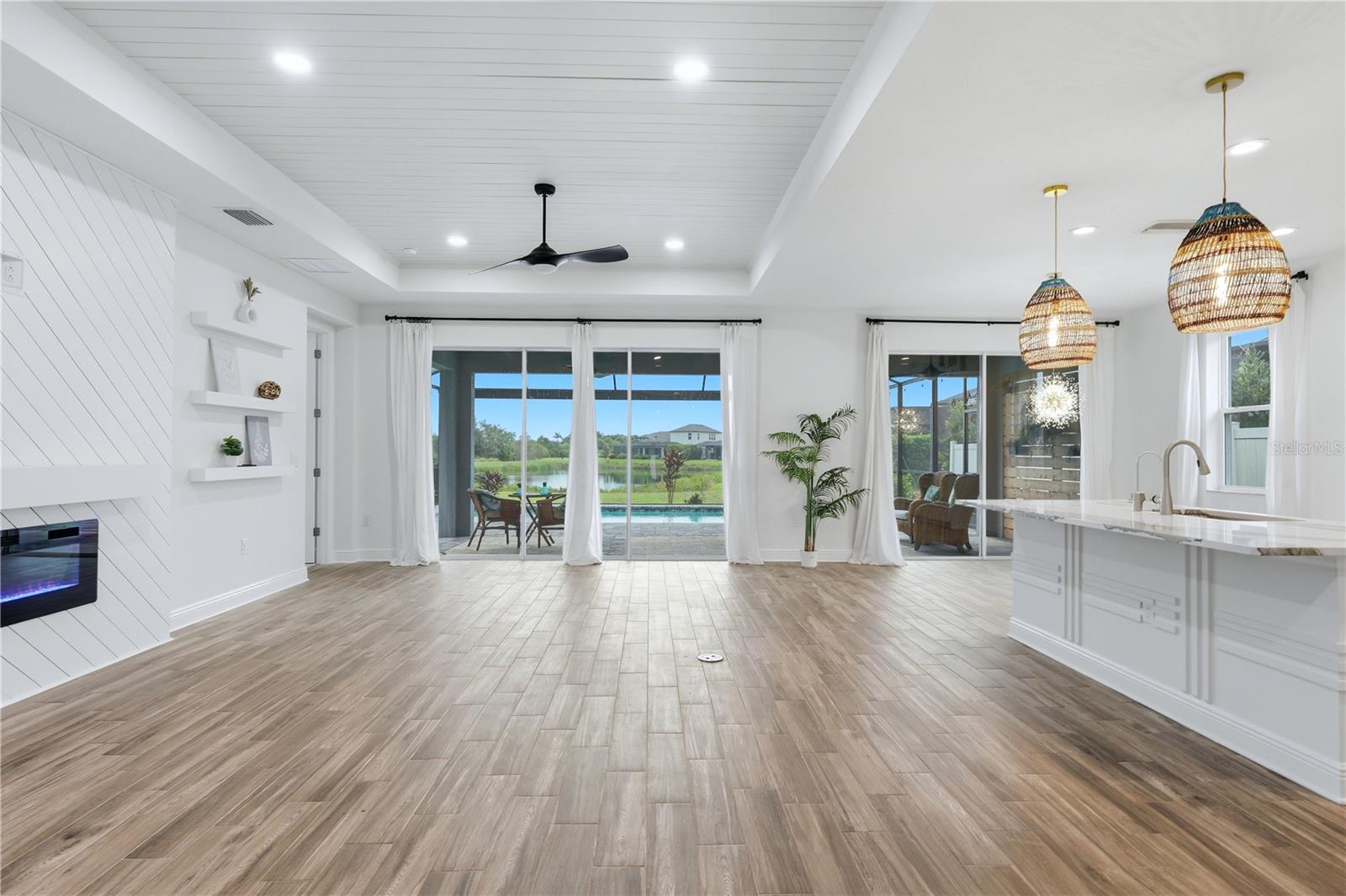 5542 NATIVE HENNA COURT