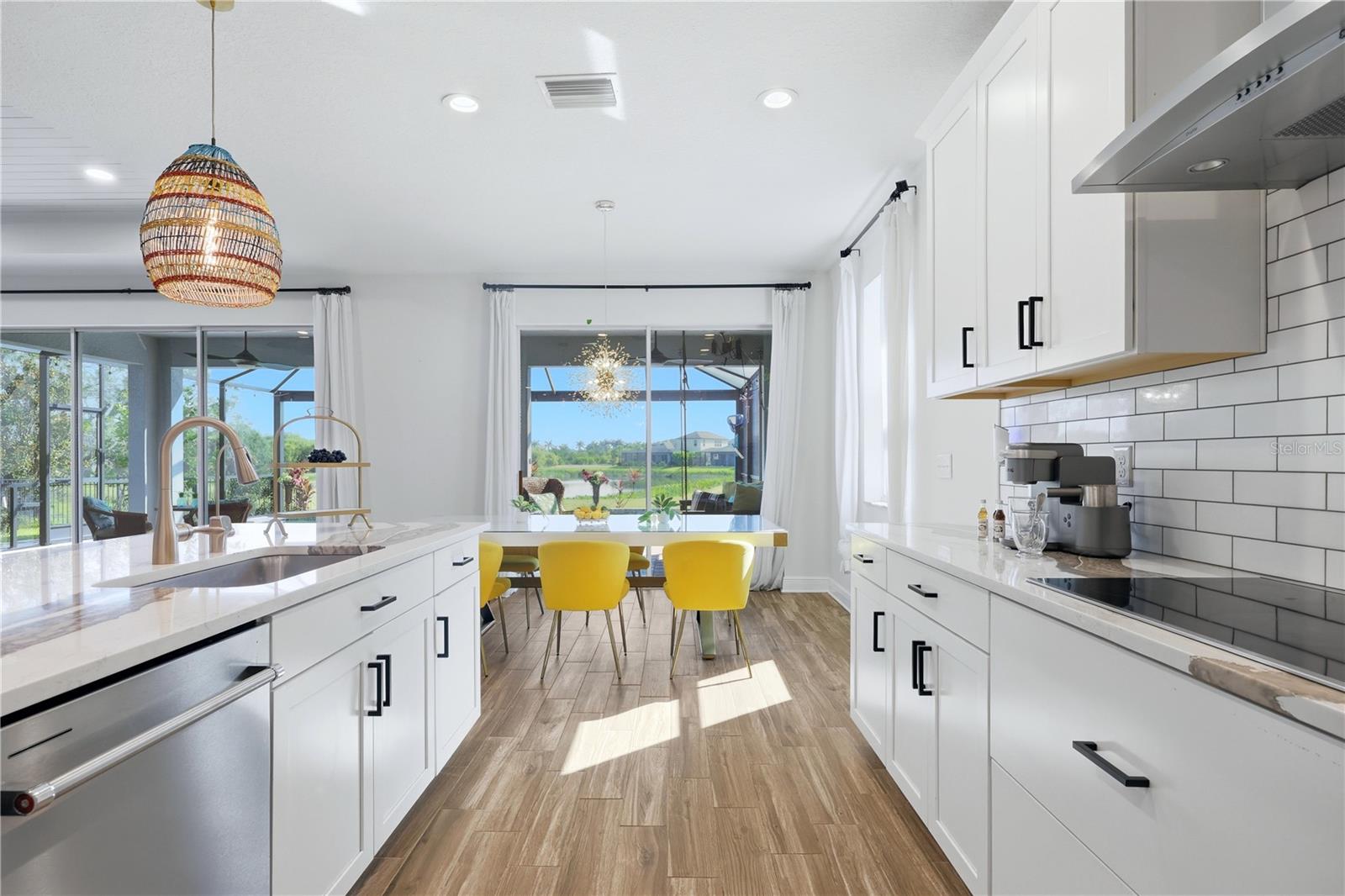 5542 NATIVE HENNA COURT