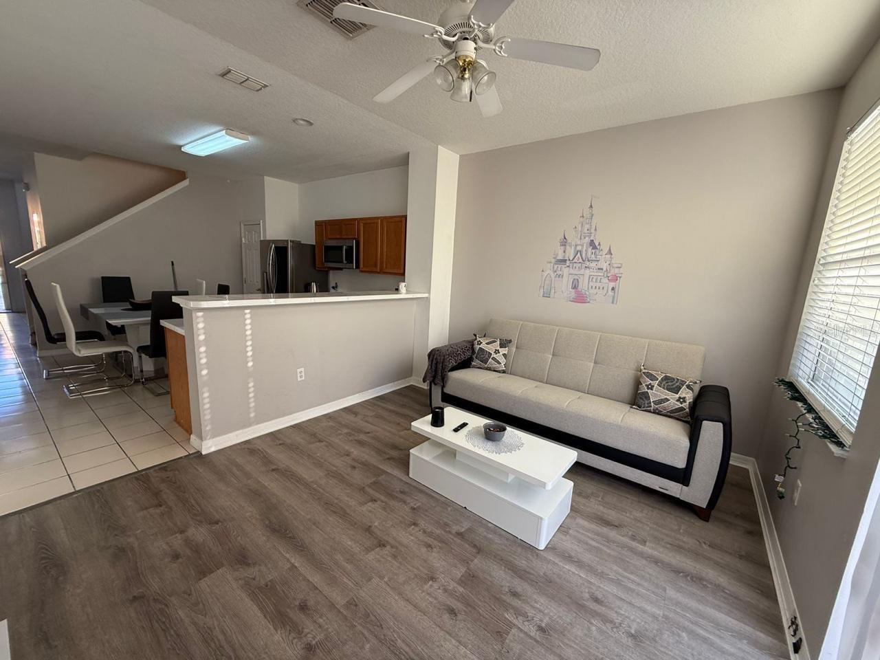 5210 PARADISE CAY CIRCLE