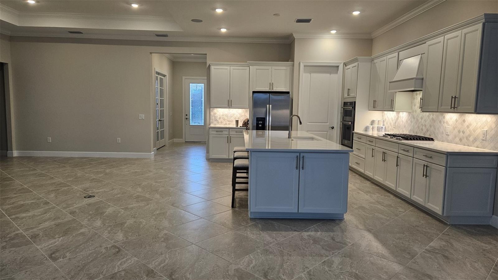 14570 RIVER BIRCH COURT