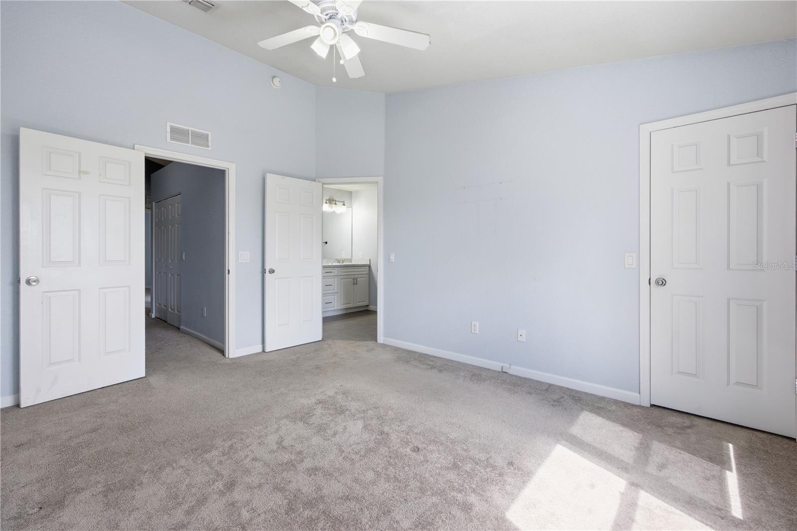 WYNCHASE TWNHMS - Residential