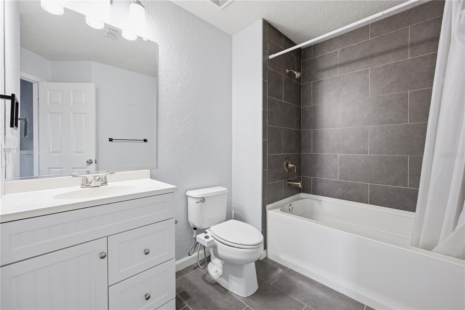 WYNCHASE TWNHMS - Residential