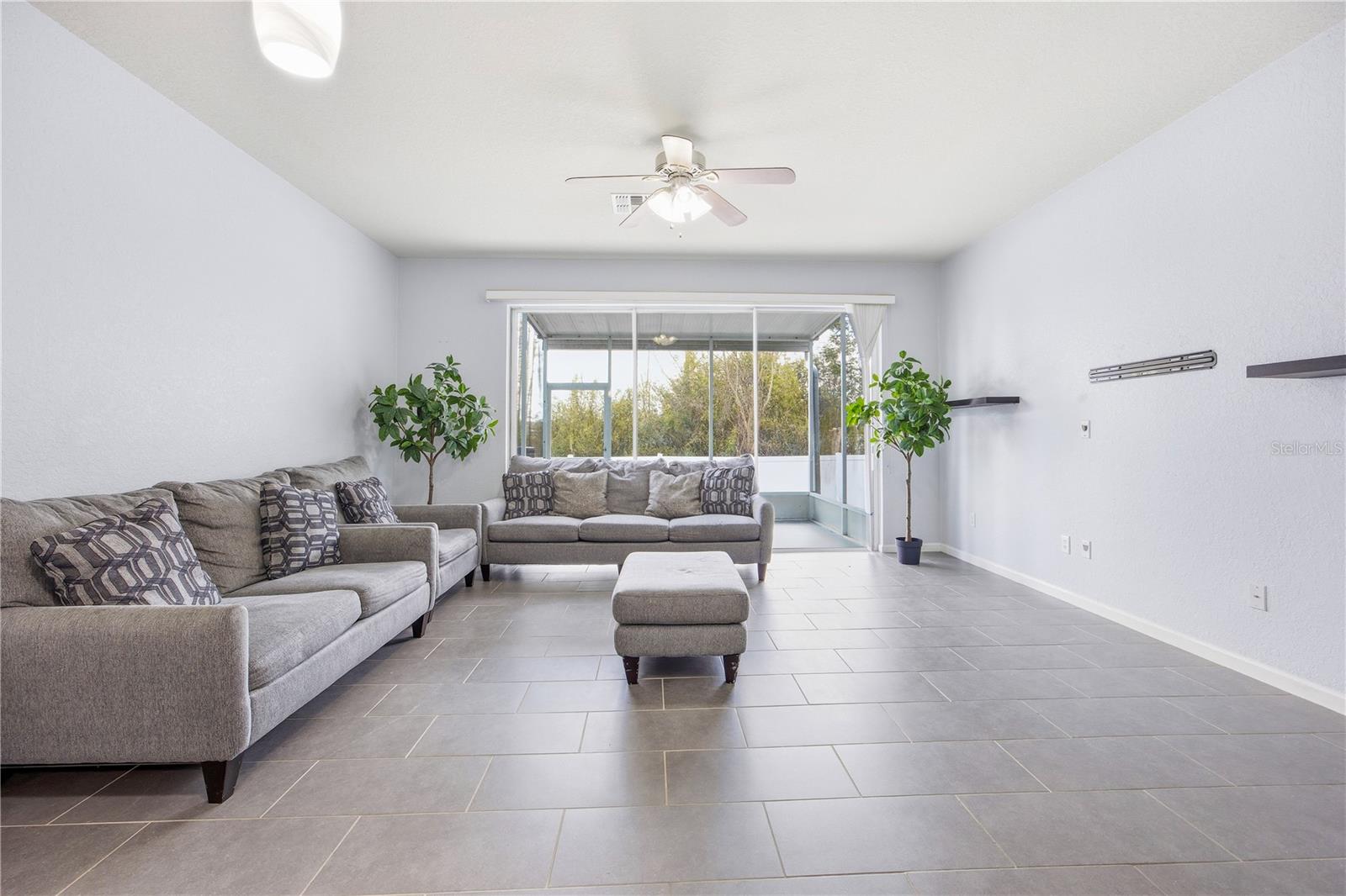 WYNCHASE TWNHMS - Residential