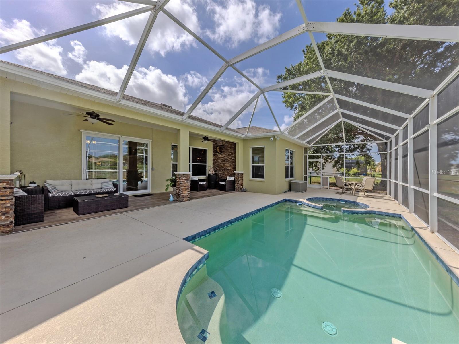 WOODMERE LAKES - Residential