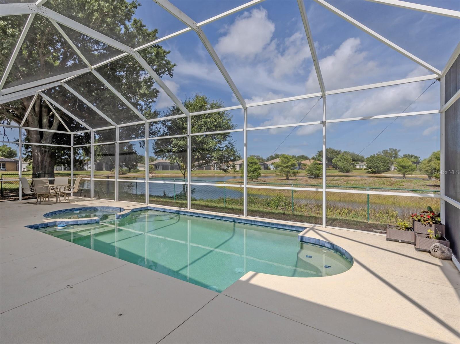 WOODMERE LAKES - Residential