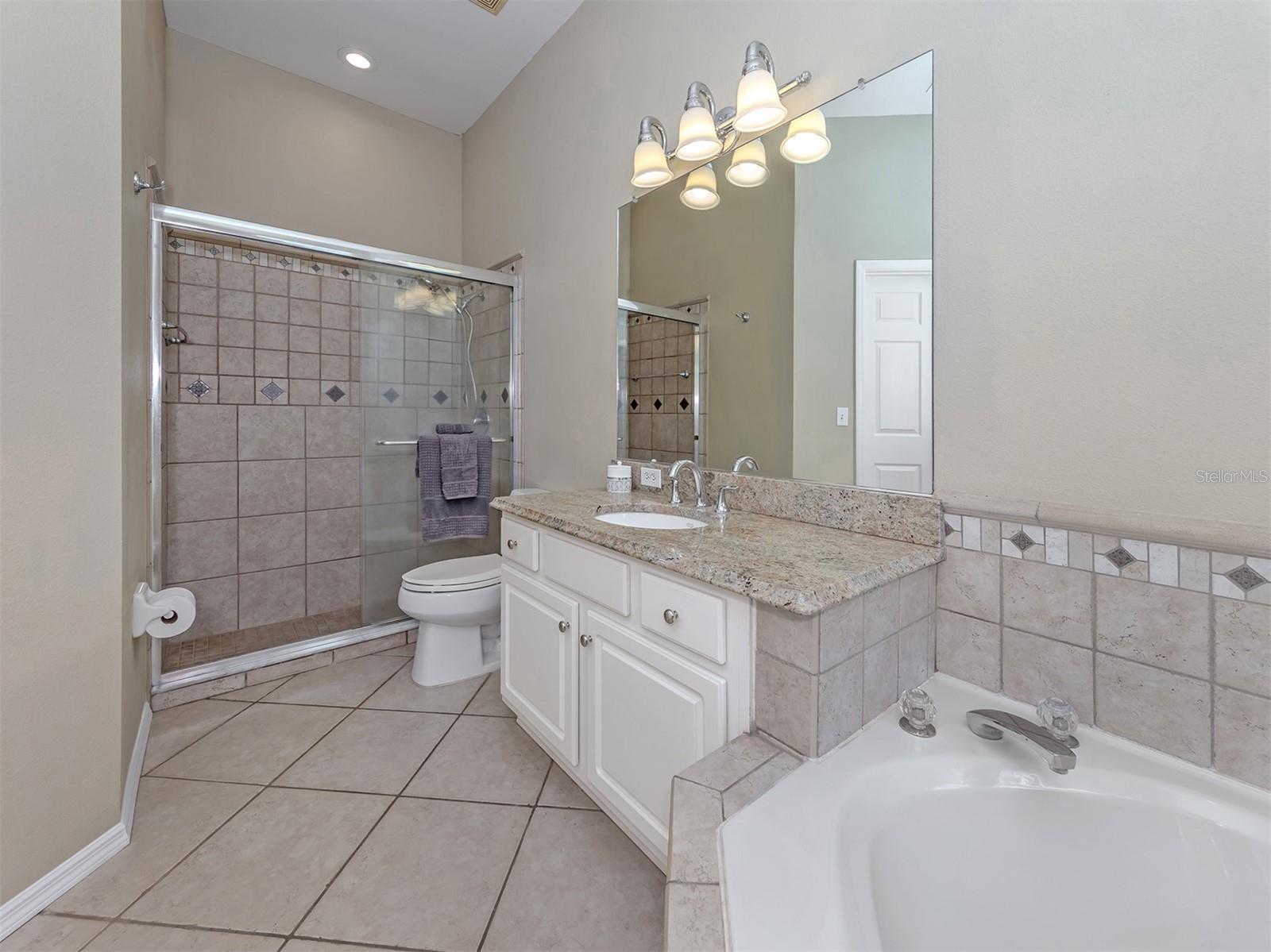 WOODMERE LAKES - Residential