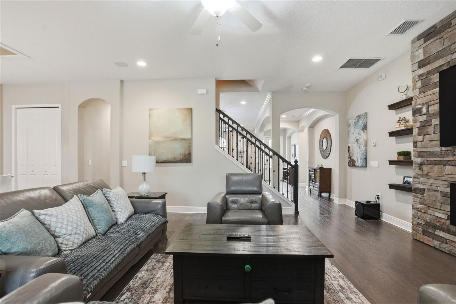 VILLAGES AT AVALON PH 1 - Residential