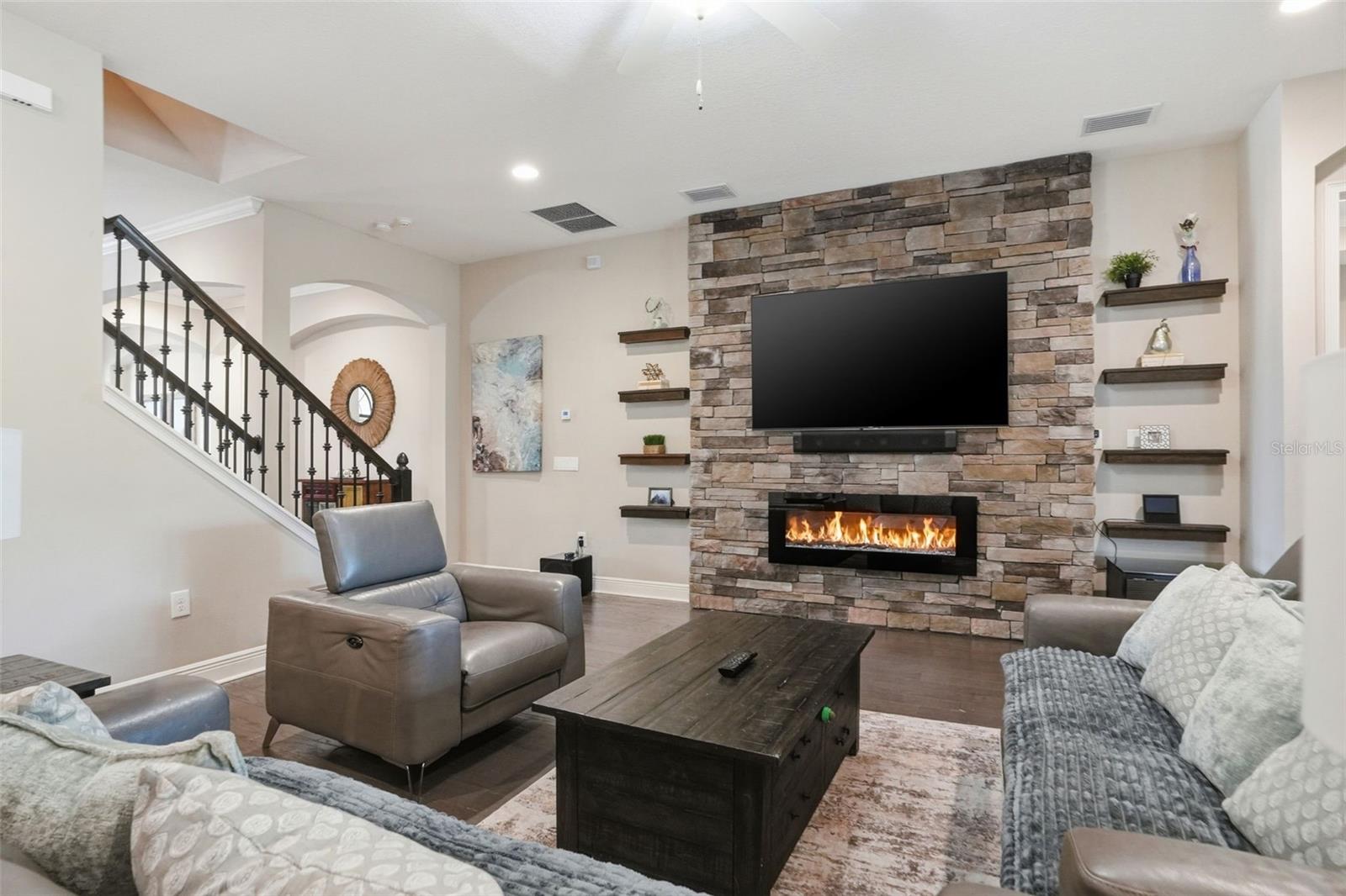 VILLAGES AT AVALON PH 1 - Residential