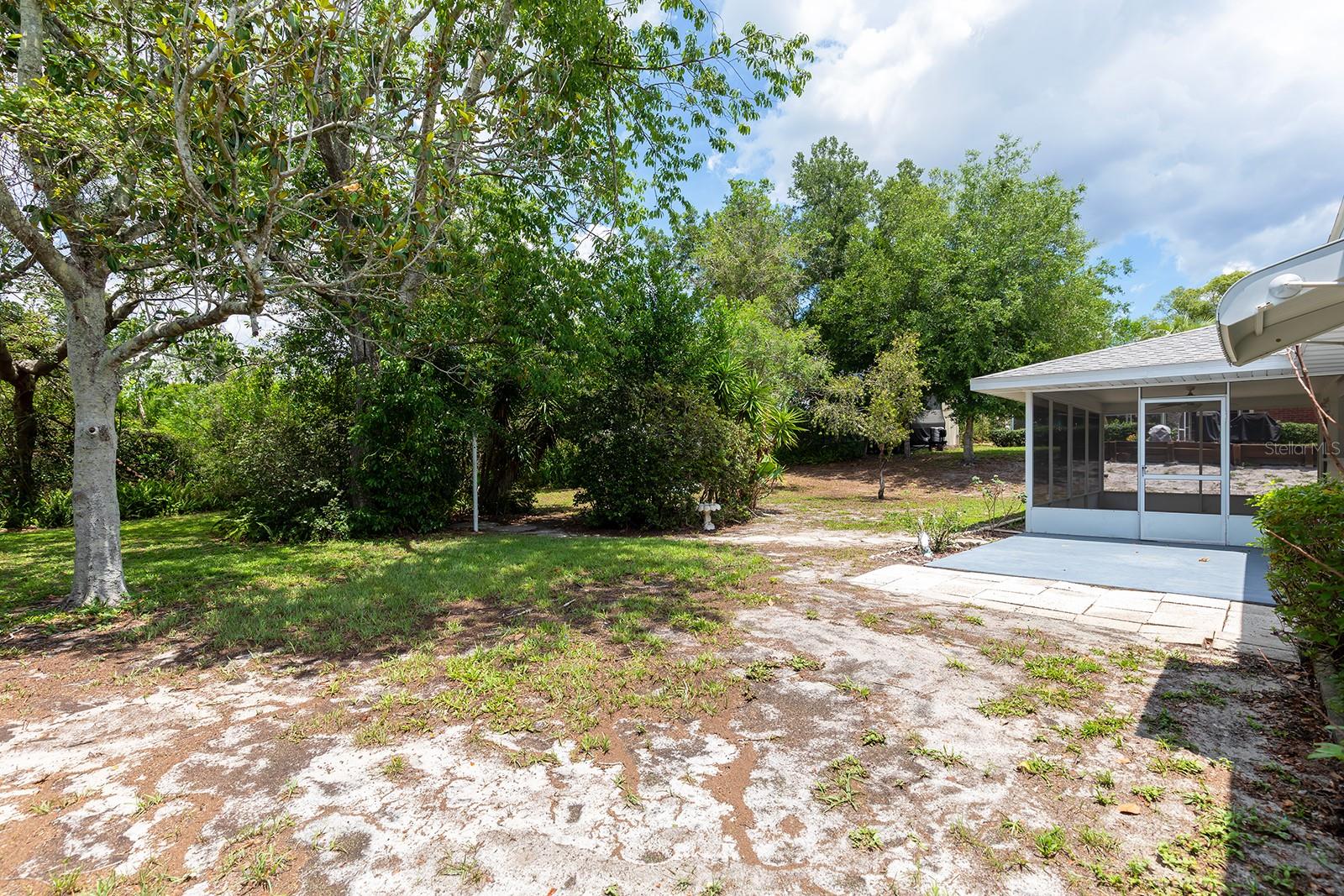 DELTONA LAKES UNIT 04 - Residential