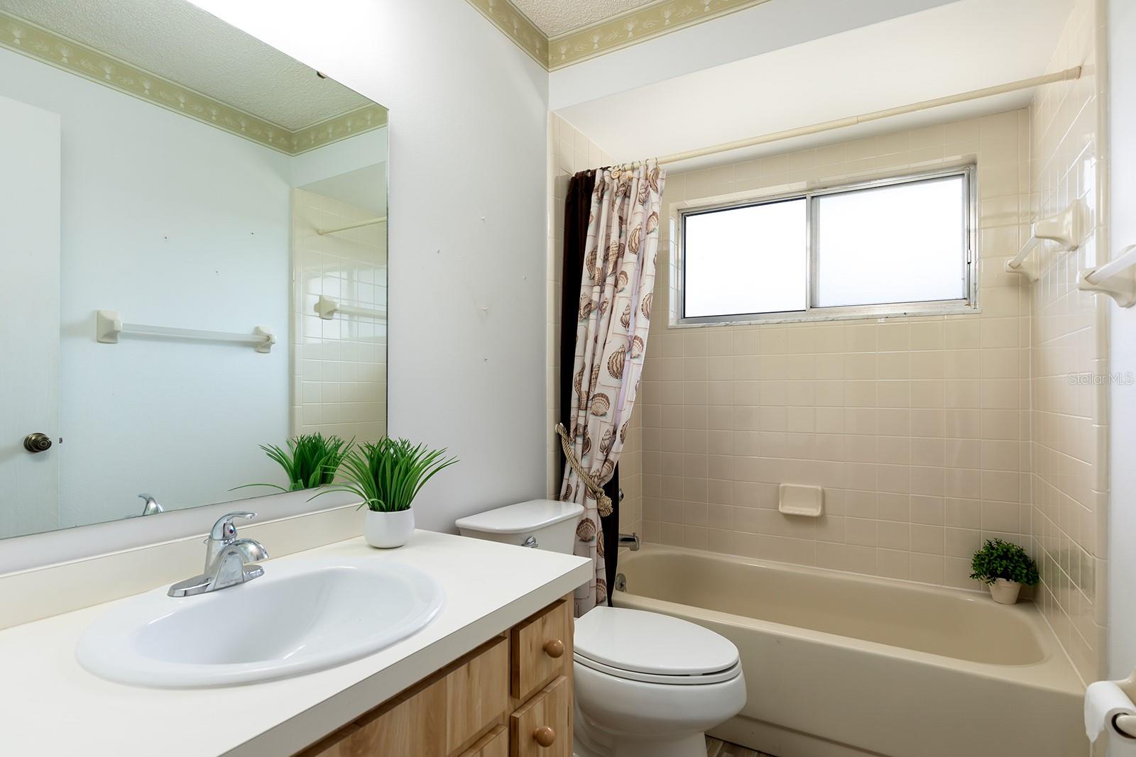 DELTONA LAKES UNIT 04 - Residential