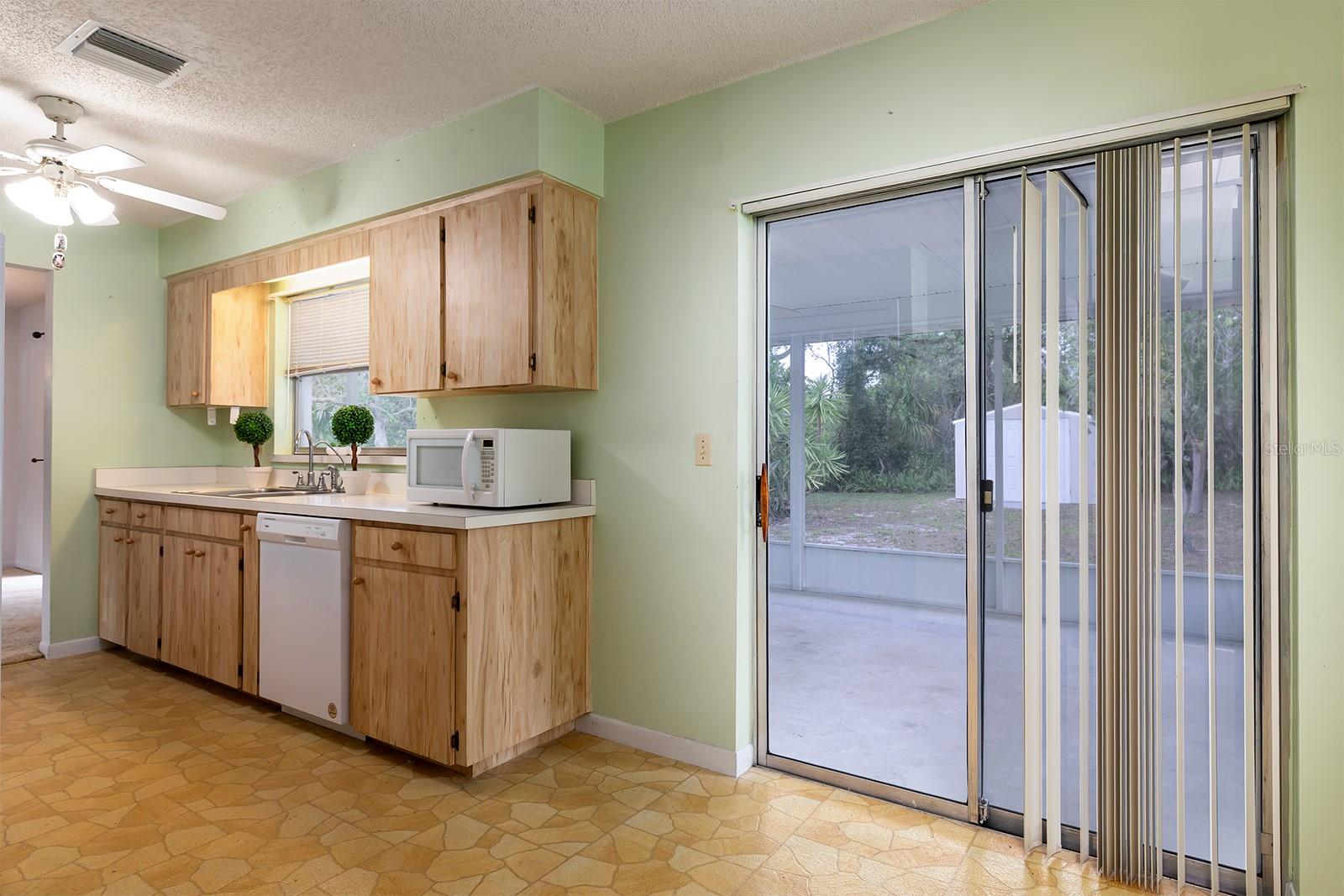 DELTONA LAKES UNIT 04 - Residential