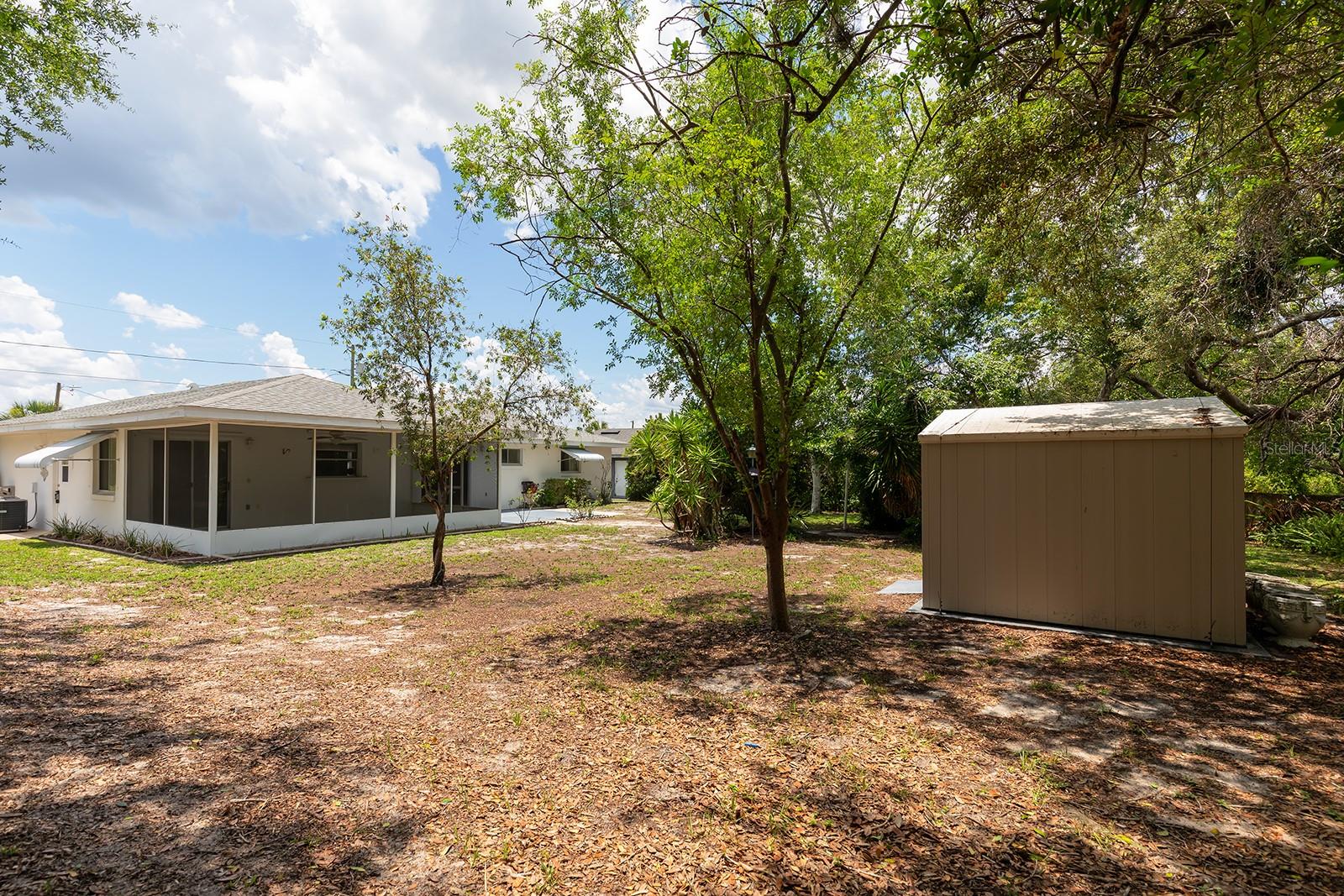DELTONA LAKES UNIT 04 - Residential