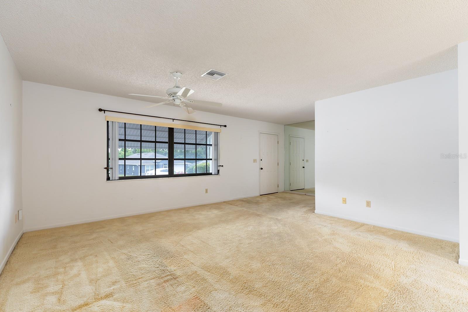 DELTONA LAKES UNIT 04 - Residential