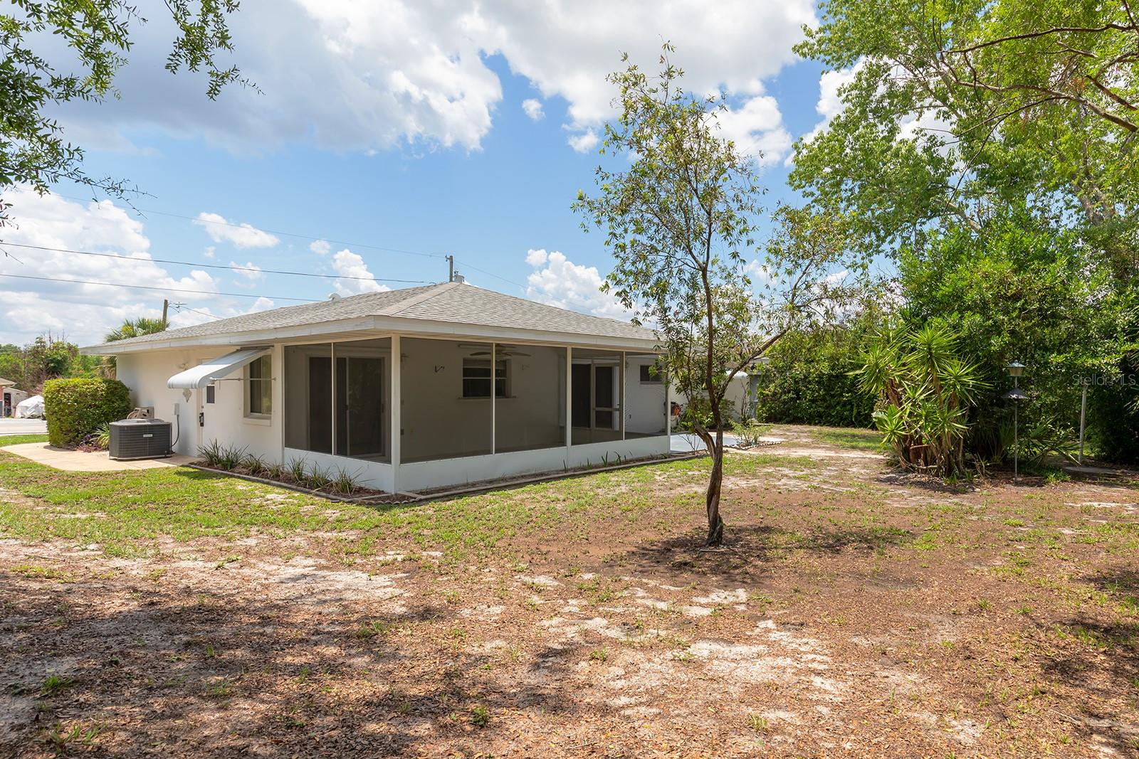 DELTONA LAKES UNIT 04 - Residential