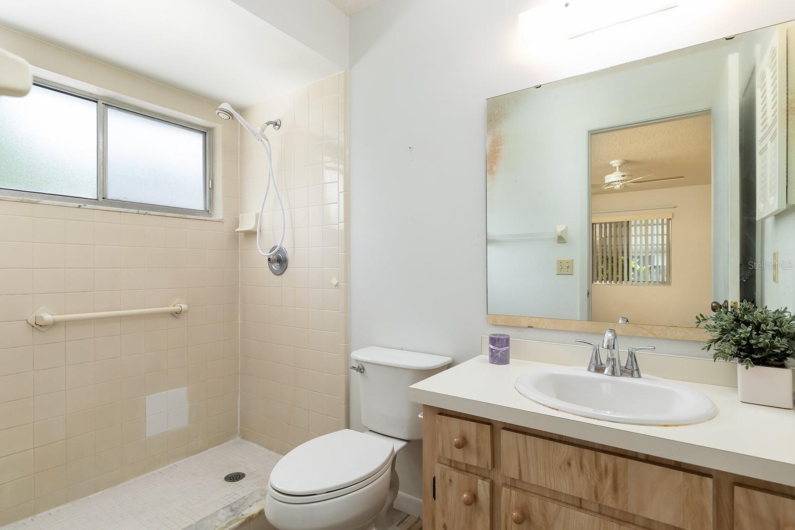 DELTONA LAKES UNIT 04 - Residential