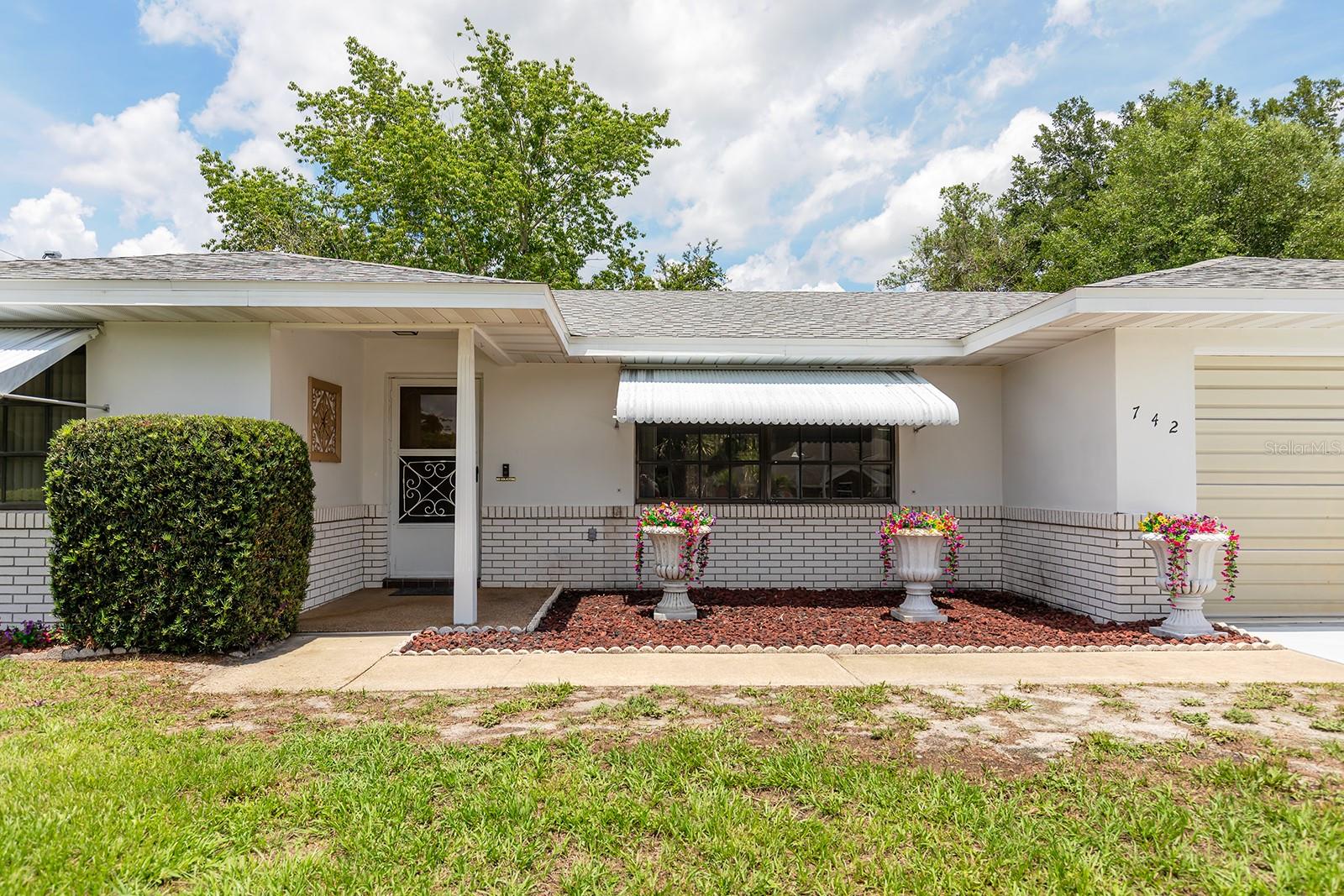 742 ARMADILLO DRIVE