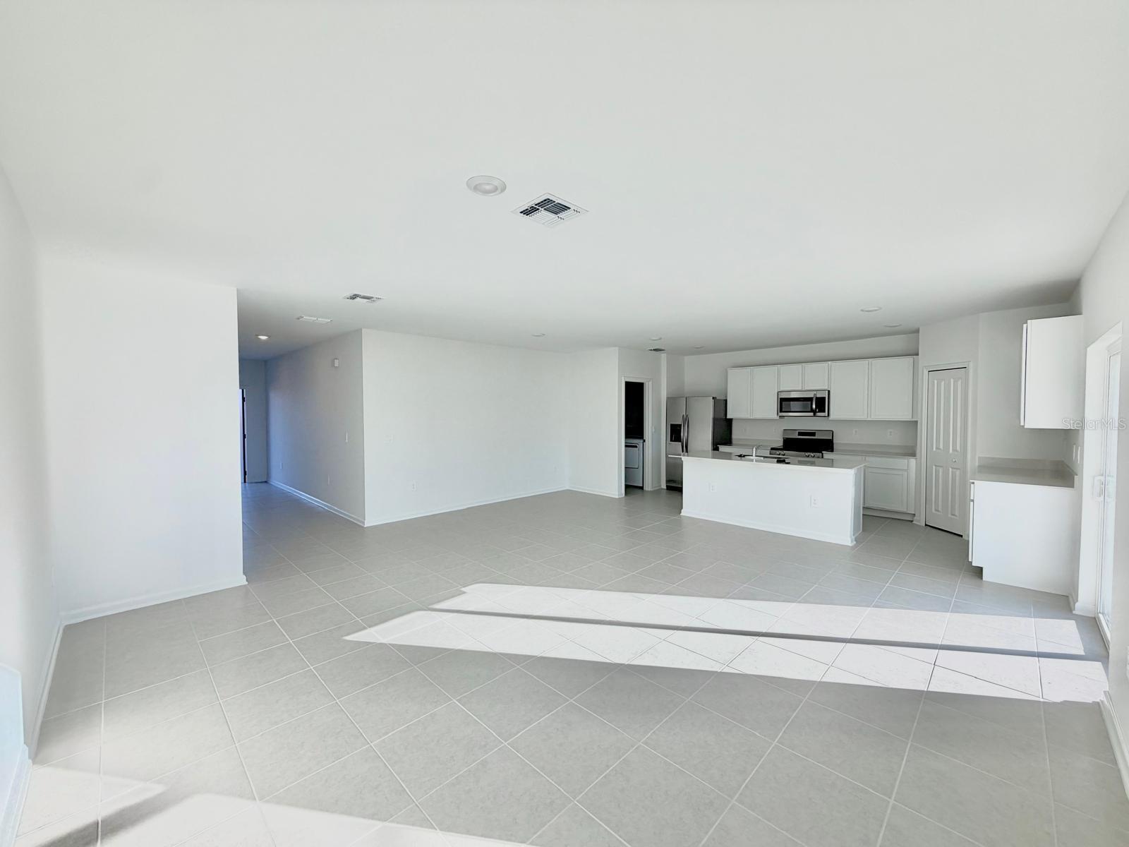 PEACE CRK RESERVE - Residential Lease