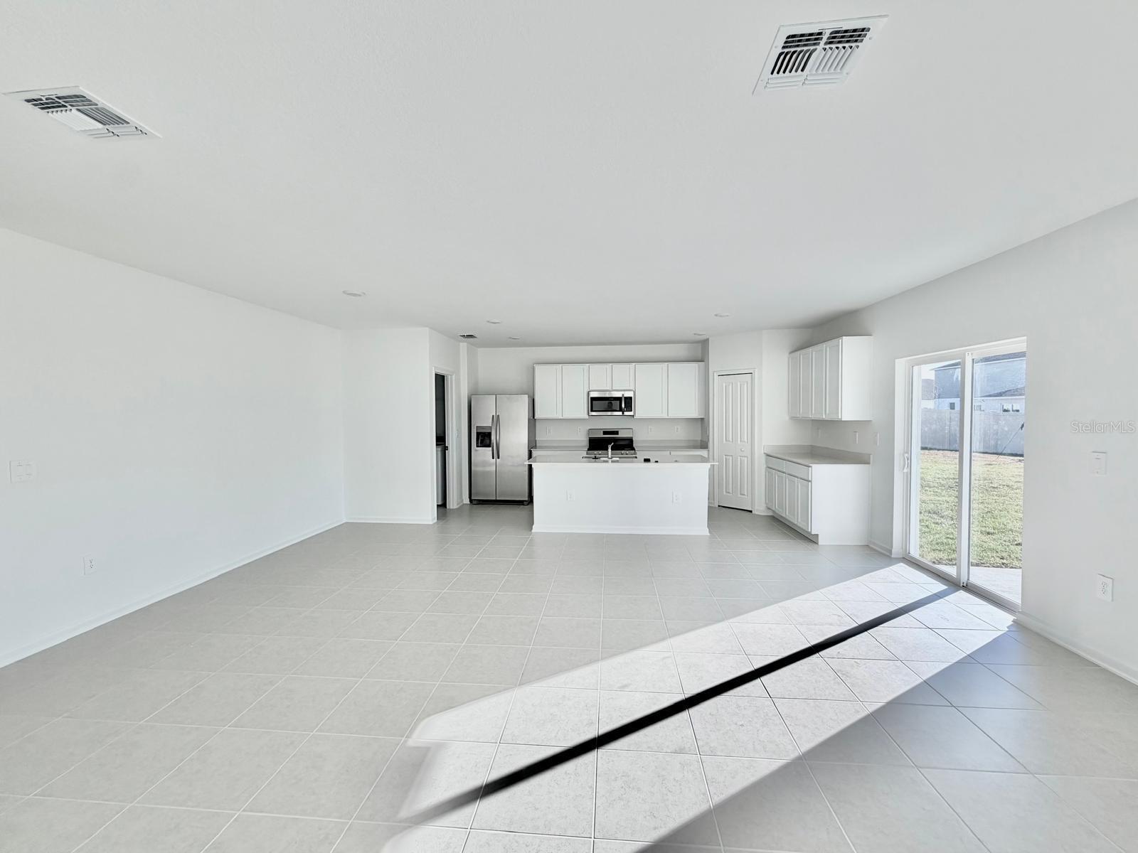 PEACE CRK RESERVE - Residential Lease